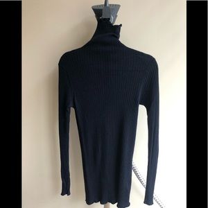 Everlane turtleneck wool sweater SizeM